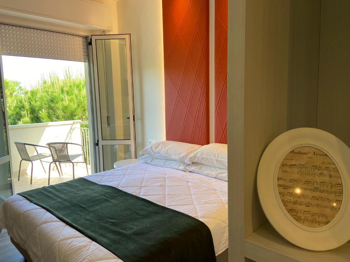 Hotel Loretta & Dependance Cervia Extérieur photo