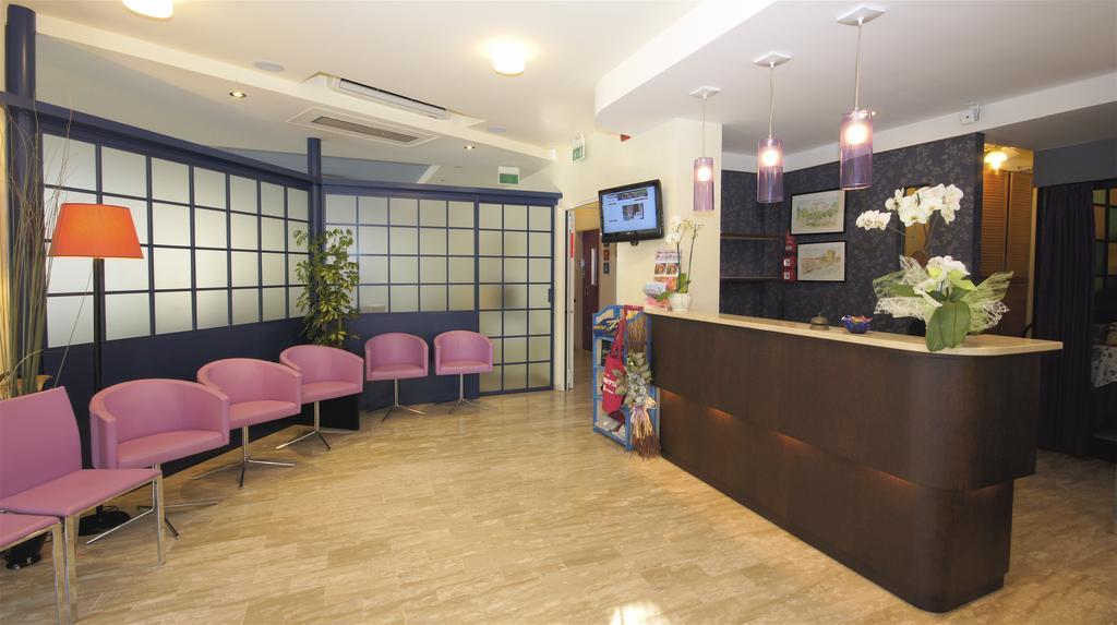 Hotel Loretta & Dependance Cervia Extérieur photo
