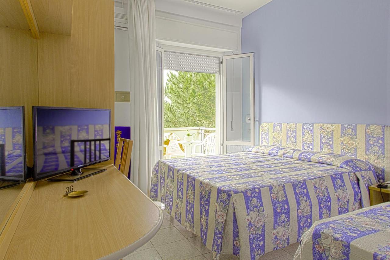 Hotel Loretta & Dependance Cervia Chambre photo